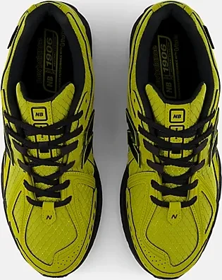 New Balance 1906R marshland/black