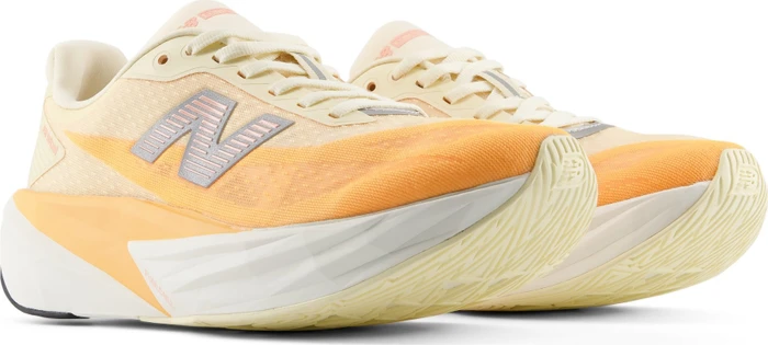 New Balance FuelCell Rebel v5 calcium/gumdrop (Damen)