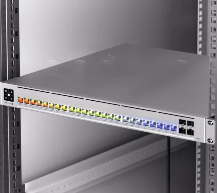 Ubiquiti UniFi Pro HD 24 PoE Rackmount 2.5G Smart Switch, 24x RJ-45, 4x SFP+, 600W PoE++