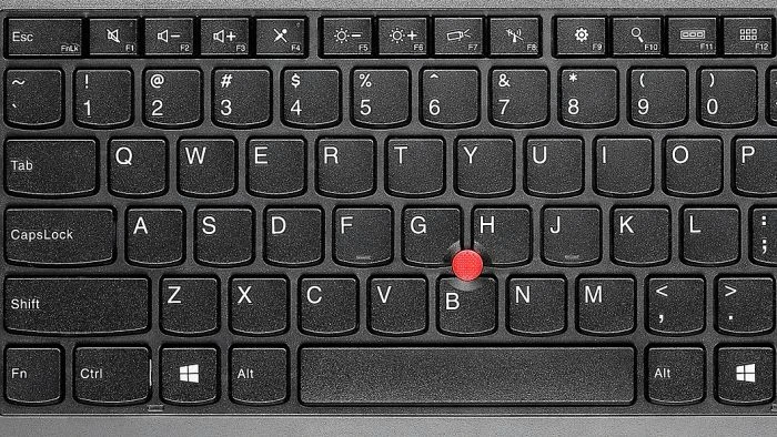 Lenovo ThinkPad T431s, Core i5-3337U, 4GB RAM, 24GB SSD, 500GB HDD, DE