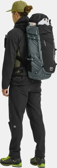 Ortovox Traverse 40 black raven