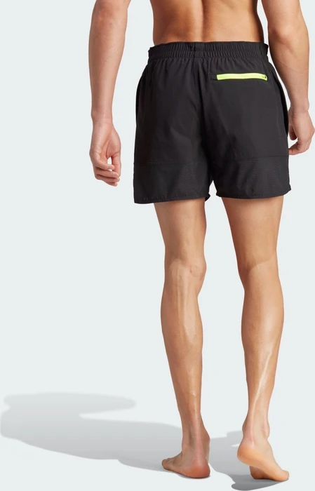 adidas Versatile Badeshorts black/lucid lemon (Herren)