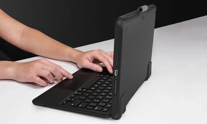 Brydge 10.2 MAX+ KeyboardDock für iPad 7/iPad 8/iPad 9, schwarz, DE