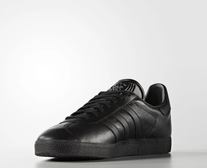 adidas Gazelle core black/gold met