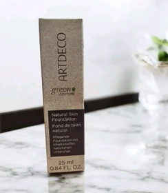 Artdeco Natural Skin Foundation 20 warm roasted peanut, 25ml