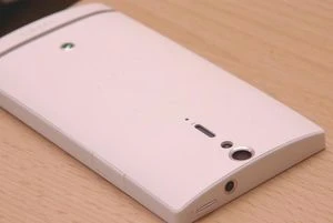 Sony Xperia S weiß