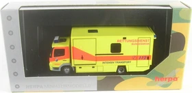 Herpa Mercedes-Benz Atego 2008 Koffer-LKW Bundeswehrkrankenhaus
