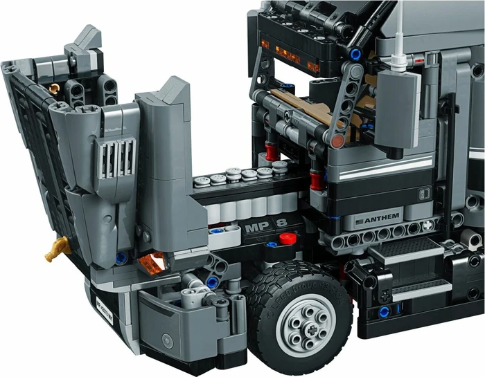 LEGO Technic - Mack Anthem