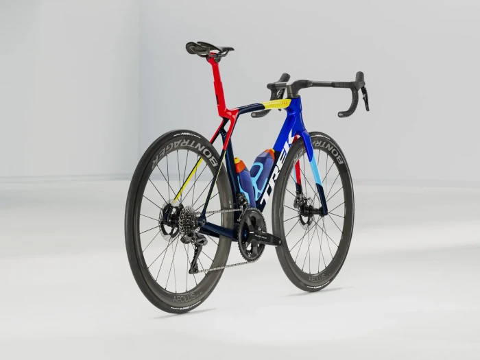 Trek Madone SLR 9 Gen 8 team replica Modell 2025