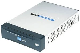 Linksys RV042 VPN Router, 6x RJ-45