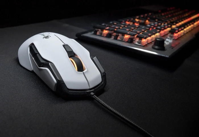 Roccat Kova Aimo RGB weiß, USB