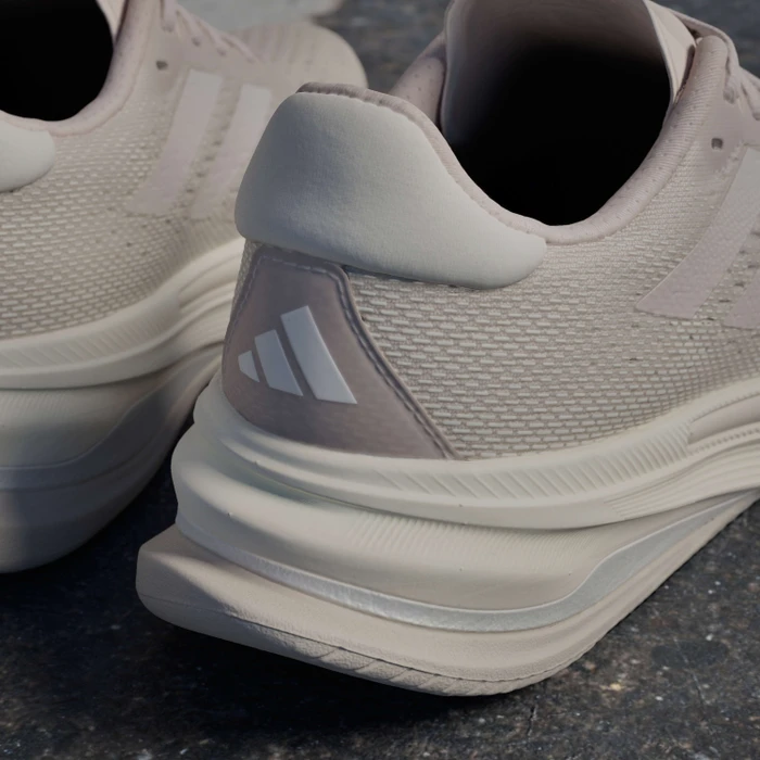 adidas Supernova Prima putty mauve/zero metalic/off white (Damen)