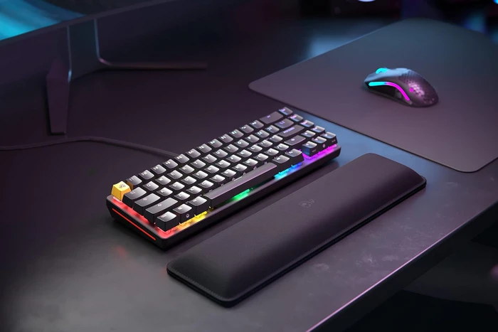 Glorious GMMK 2 Compact, 65%, schwarz, LEDs RGB, Glorious Fox Linear, USB, UK