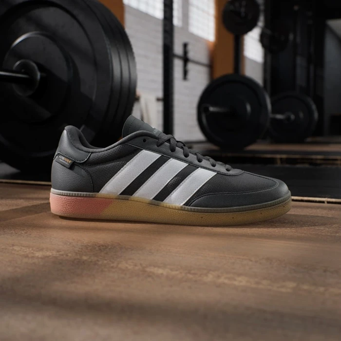 adidas Spezial Training core black/chalk white/lucid red