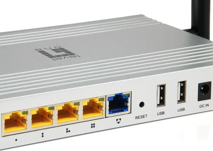 LevelOne WAP-8021, Controller-based