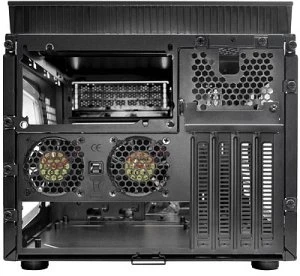 Thermaltake Armor A30, Acrylfenster