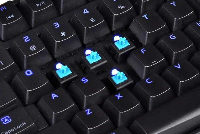 Tt esports Poseidon Z Illuminated Gaming Keyboard, Kailh BLUE, USB, DE