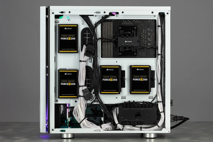 Corsair Carbide Series SPEC-06 RGB weiß, Glasfenster