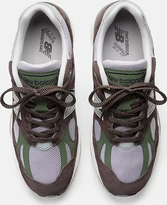 New Balance Made in UK U991v2 licorice/lavender gray/douglas fir