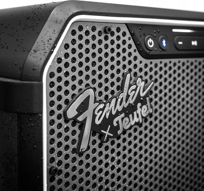 Teufel Fender x Teufel Rockster Neo
