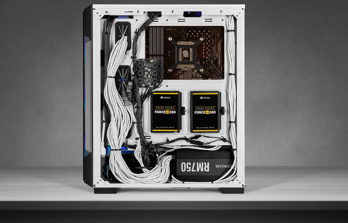 Corsair iCue 220T RGB, weiß, Glasfenster