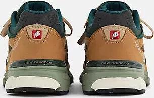 New Balance Made in USA 990v3 tan/green (Herren)