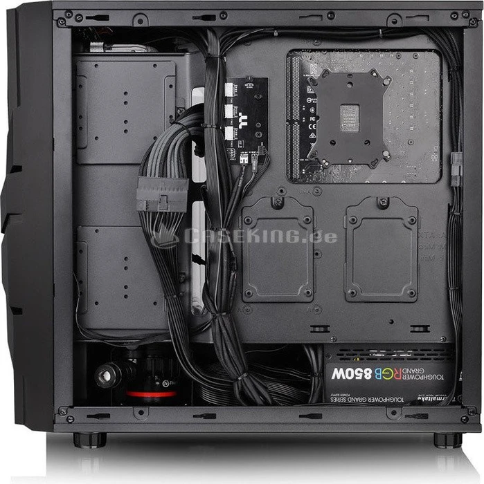 Thermaltake Commander C33 ARGB, Glasfenster