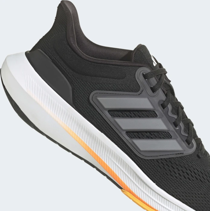 adidas Ultrabounce core black/cloud white/carbon (Herren)