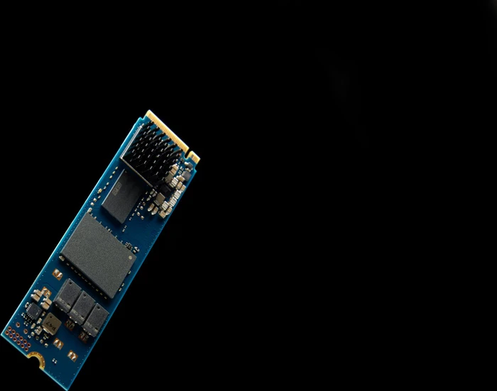 Kingston DC2000B Data Center Series Boot SSD - 0.4DWPD 960GB, M.2 2280 / M-Key / PCIe 4.0 x4