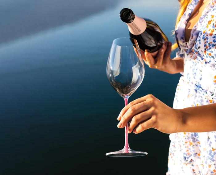 Riedel Fatto A Mano Champagner Weinglas mauve