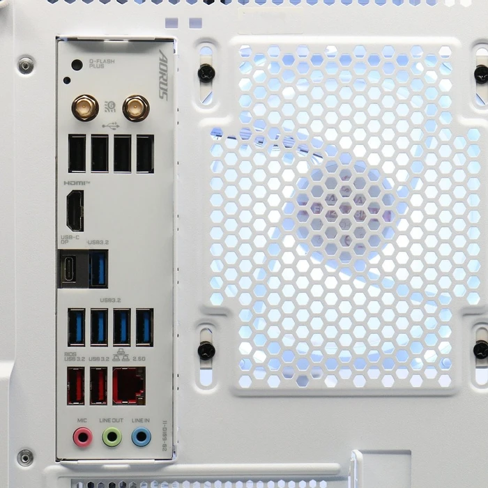 Hyrican Gamemax Ice 7337, Ryzen 7 7800X3D, 32GB RAM, 2TB SSD, GeForce RTX 4070 Ti