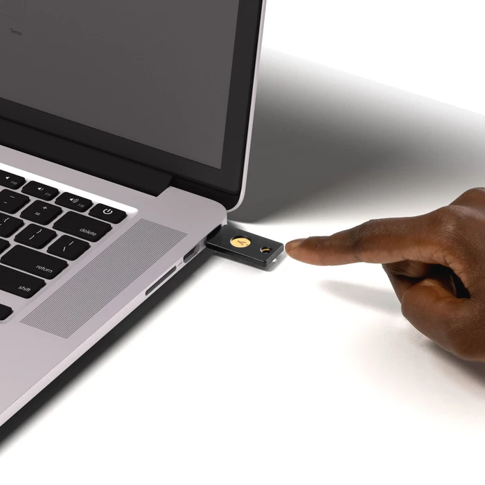 Yubico Security Key NFC black, USB-A/NFC, 1 Stück