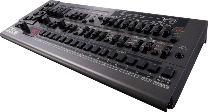 Roland JD-08