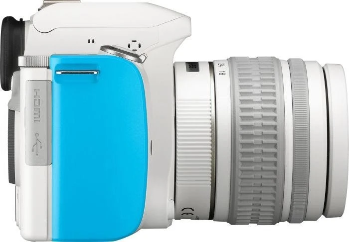 Pentax K-S1 weiß/blau mit Objektiv smc DA L 18-55mm 3.5-5.6 AL