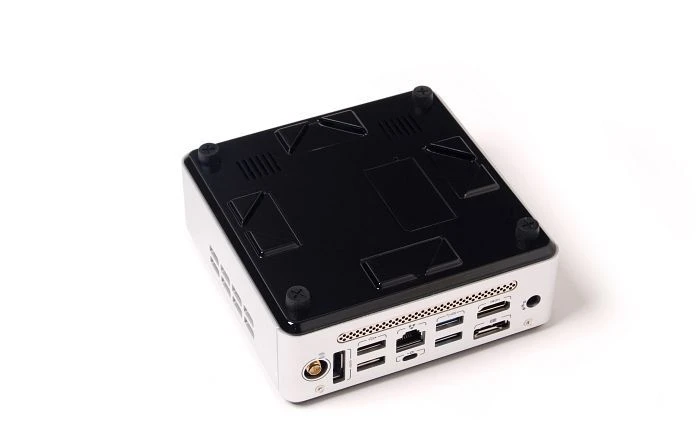 Zotac ZBOX AD12 nano