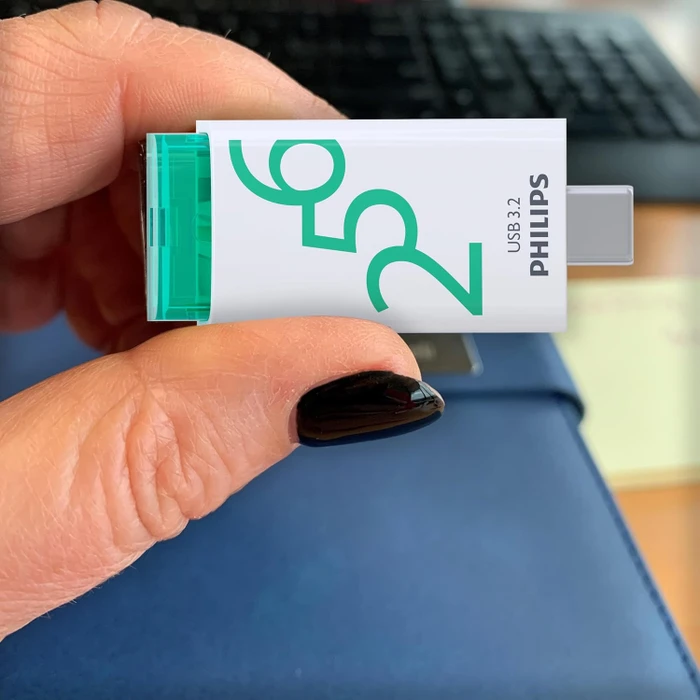 Philips Flash Drive Click Edition 256GB weiß/grün, USB-C, USB 3.2 Gen 1×1
