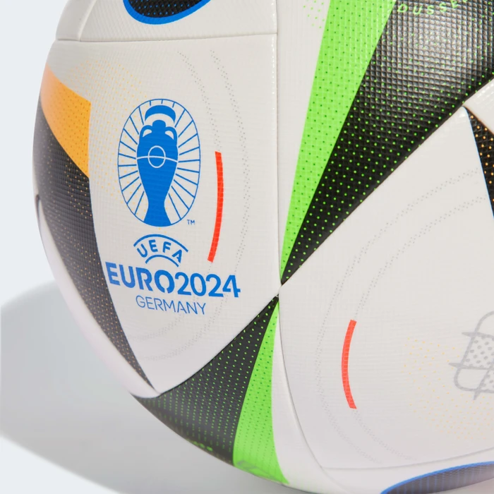adidas UEFA EURO 2024 Competition Fußball