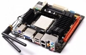 Zotac 890GX-ITX Wi-Fi (AMD AM3)