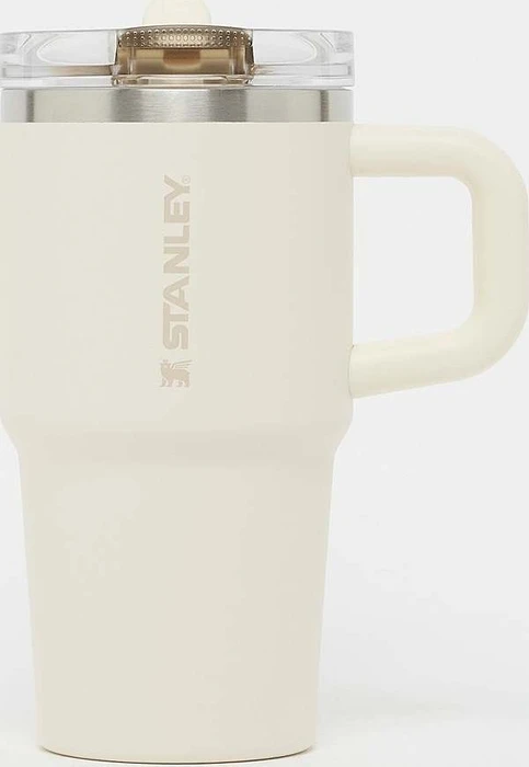 Stanley Quencher Protour Flip Straw Tumbler Isolierflasche 590ml cream