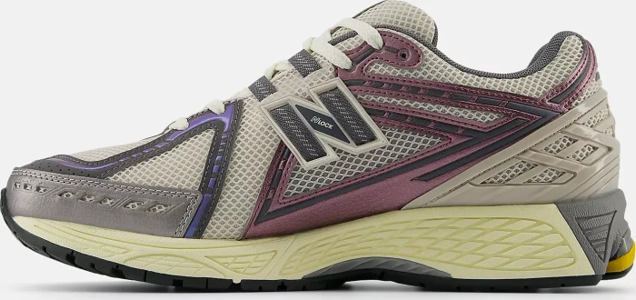 New Balance 1906R licorice/moonbeam/castlerock
