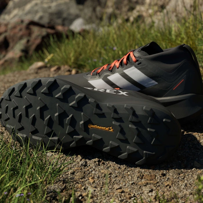 adidas Terrex Agravic GTX core black/grey two/semi impact orange (Herren)