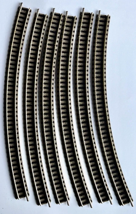 Fleischmann - Spur N - Gebogenes Gleis R4, 30°