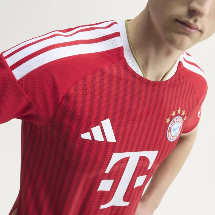 adidas FC Bayern München Authentic 2026/2027 Heimtrikot kurzarm (Herren)