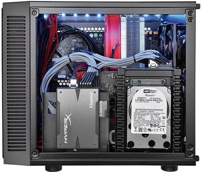Thermaltake Suppressor F1, Acrylfenster, Mini-ITX