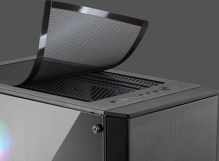 MSI MAG Forge 111R, Glasfenster