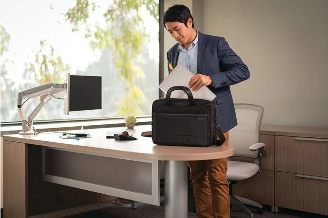Kensington Contour 2.0 Business 15.6" Laptop Tasche schwarz