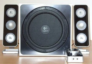 Logitech Z-4