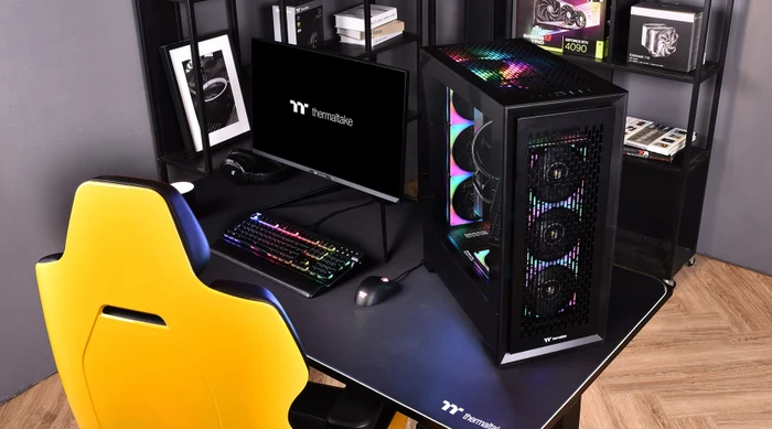 Thermaltake CTE T500 Air, schwarz, Glasfenster