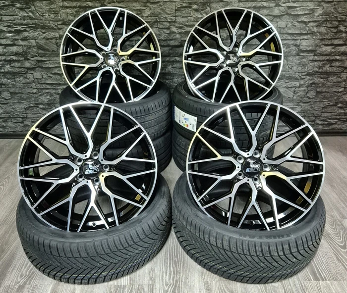 Ultra Wheels Race Evo 8.0x18 5/112 ET45 (verschiedene Farben)