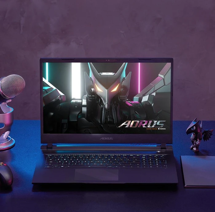 GIGABYTE AORUS 17, Core i7-13620H, 16GB RAM, 1TB SSD, GeForce RTX 4070, DE